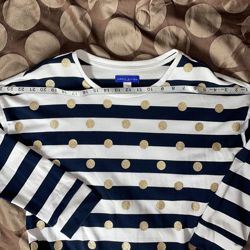 SIMPLY STYLED SWETER - Picture 3 of 6